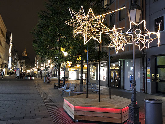 Große Sternen-Insel Sendlinger Straße (©Foto: Martin Schmitz)